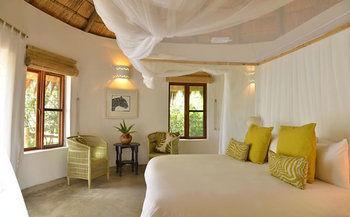 Bakwena Lodge Касане Экстерьер фото